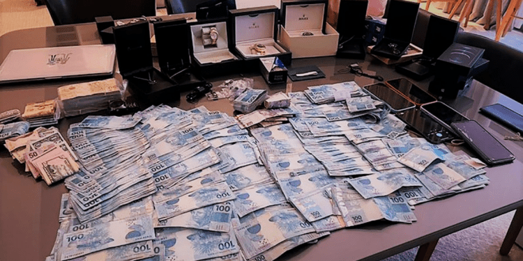 Brazil Police Close Down on “Bitcoin Sheikh” For $766 Million Crypto Theft.
